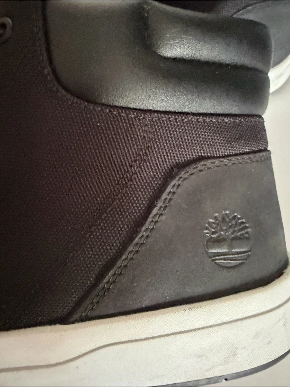 Timberland sleek black